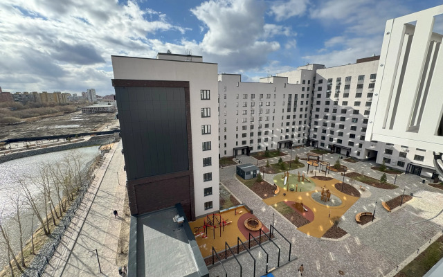 Chetyrekhmestnaya Dizaynerskaya V Tsentre Goroda Flat