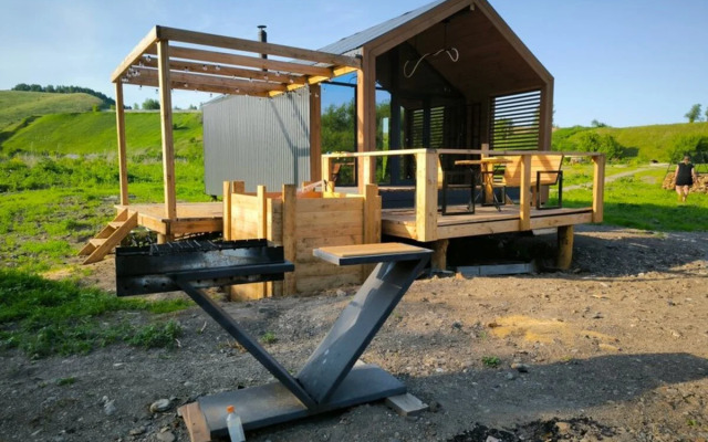 Dvuetazhny A-Freym S Terrasoy Chalet