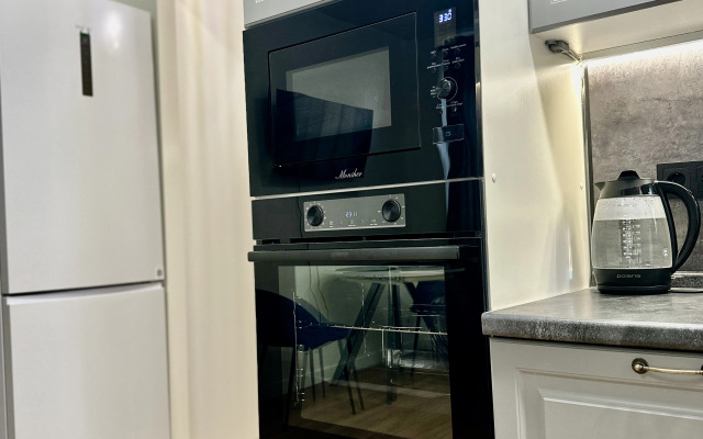 Dobro Pozhalovat Na Samy Verkh Flat