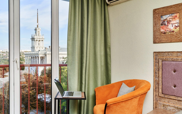 Ukraina Hotel