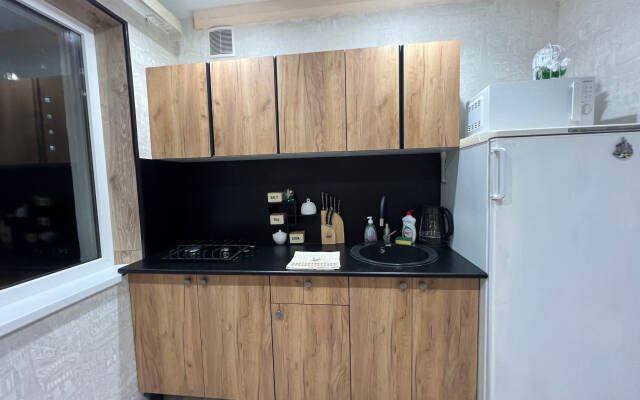 U morya Golubye Dali Flat