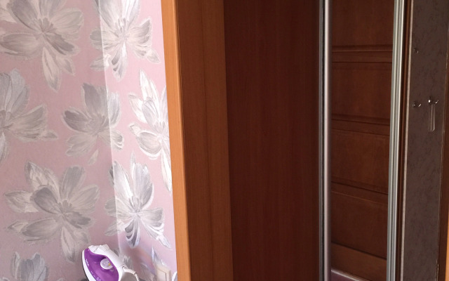Studiya s vidom na sad Apartments