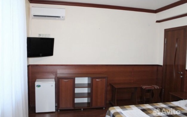 Гостевой Дом Семейный на Трудящихся 68А