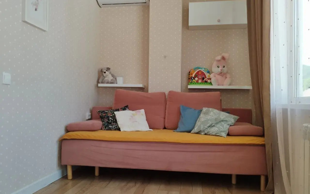 Yevrotreshka V Kurortnom Posyolke Flat