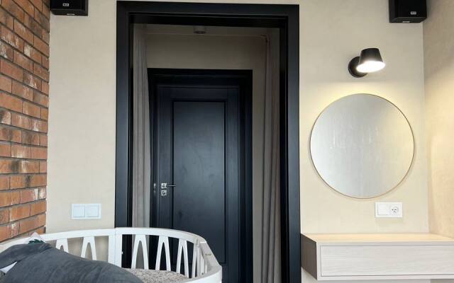 Apartamenty Silver Ot Cityrent s vidom na ploshad