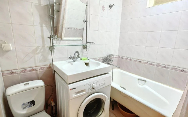 Na Ulitse Simferopolskaya 22 Flat