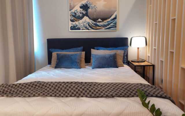 Семейные апартаменты в центре рядом с метро и набережной озера Кабан