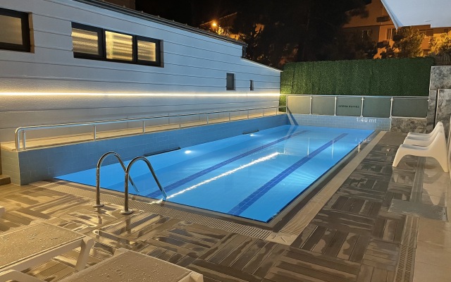Opera Suites Hotel