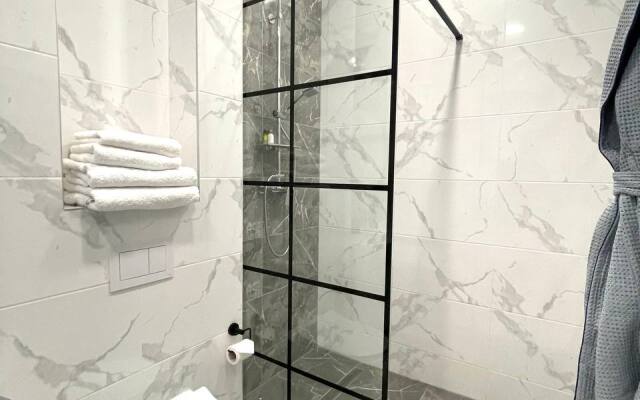 Частный дом Apartburo Grey House