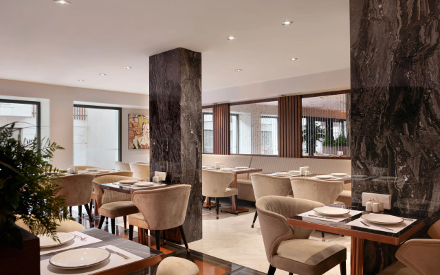 Shining Star Hotel
