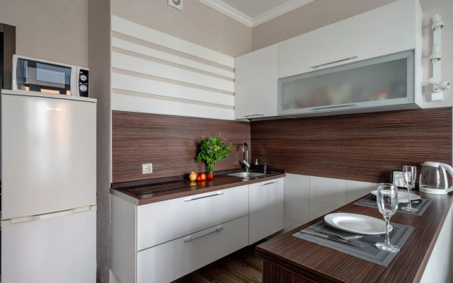V Tsentre u metro Apartments