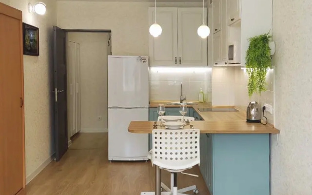 Studiya Yevro Flat
