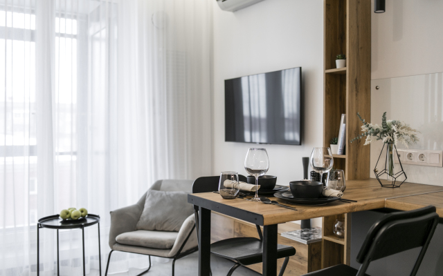 Апартаменты Loca Resident  с Панорамной Лоджией