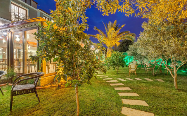 Cunda Özerbey Konaği - +13 Adults Only
