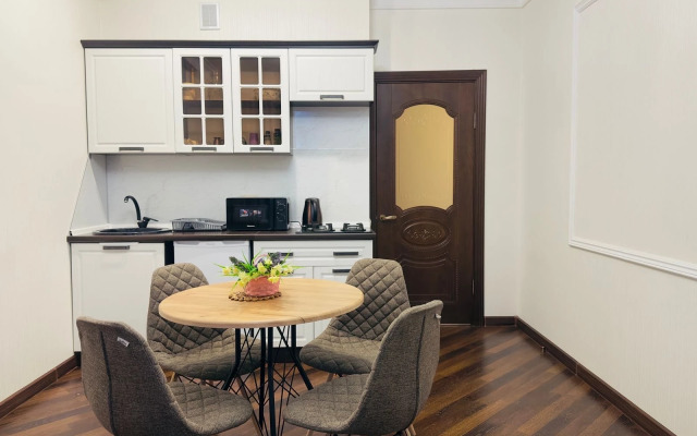 Апартаменты на ул. Гапцахская 8