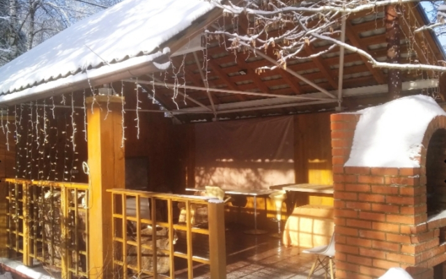 Domik S Baney V Sadu Private House