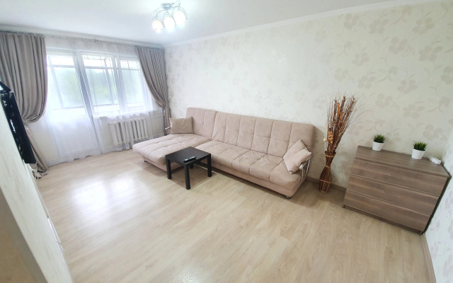 Vitalij HouseRent Dvuhkomnatnaya po ul. Neftyanikov,27 Flat