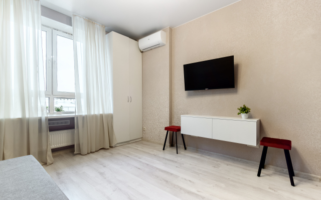 Na Mechnikova Flat
