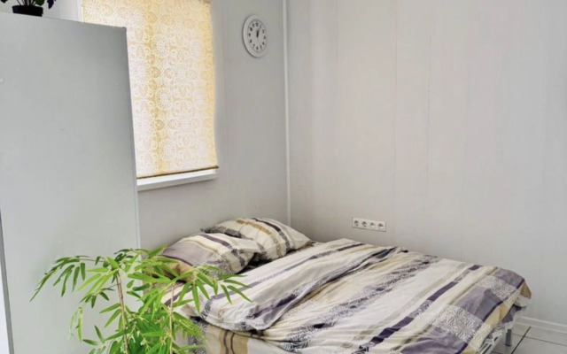 Апартаменты Уютнaя и пpoстopнaя квaртира студия в pайoне aэропopта Уфы