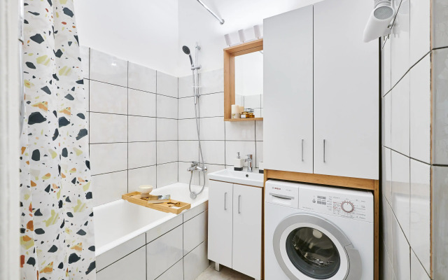 Квартира GM Apartments Тихая и уютная Трехкомнатная на Краснопресненской набережной