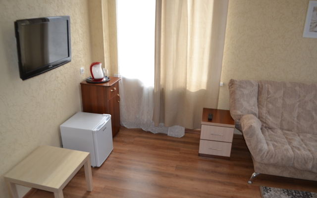 Home Hotel
