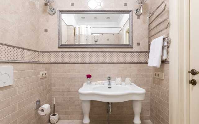 Апартаменты LetYourFlat "Hermitage Residence"
