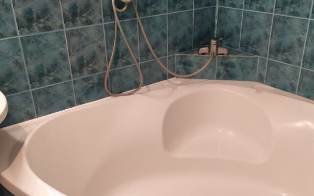 Апартаменты Двухкомнатная квартира на Бровцева 15