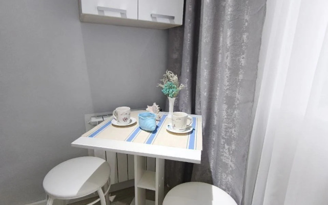 Na ulitse Dobrynina 17A Flat