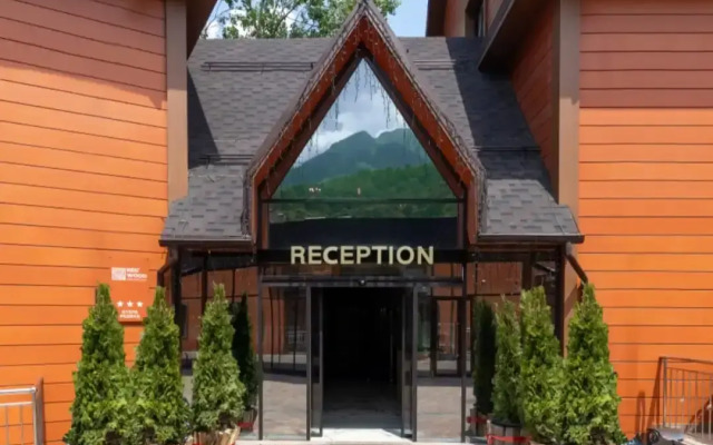 Отель Апартаменты Red Wood