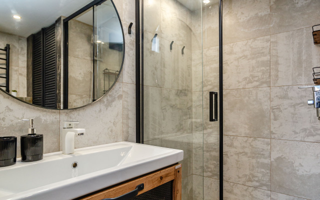 Stilnaya Loft Studiya Ryadom S Botanicheskim Sadom Apartments