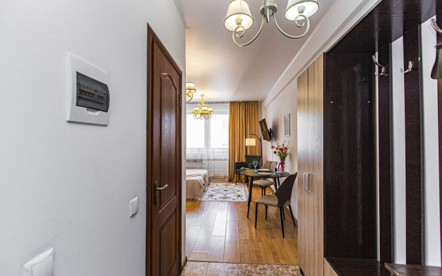 S Krasivym Vidom Na Gory Flat