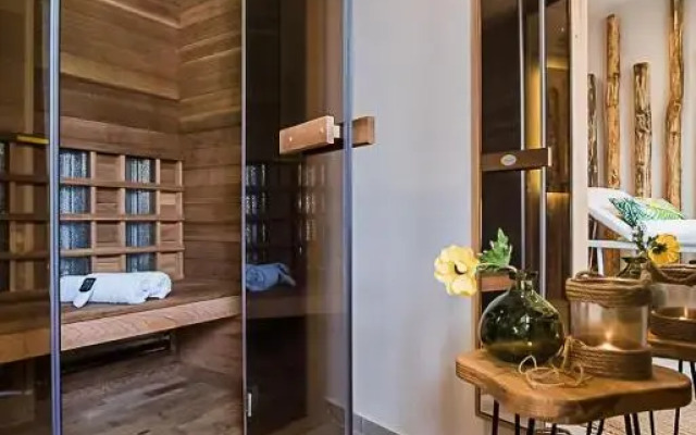 Natali Apartments