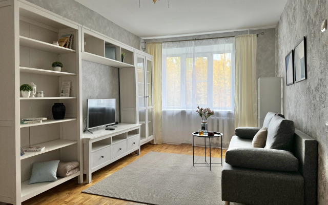 Shikarnaya Dvukhkomnatnaya V Kronshtadte Flat