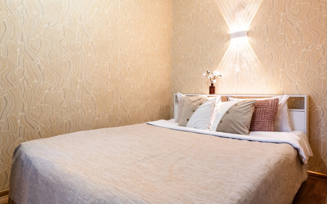 Квартира Просторная двухкомнатная на Каховской