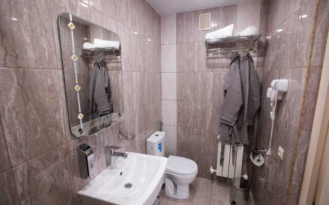 Ideal Hotel