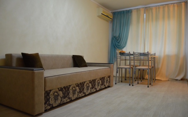 Mayak Na Naberezhnoy 21 Gorplyazh Flat
