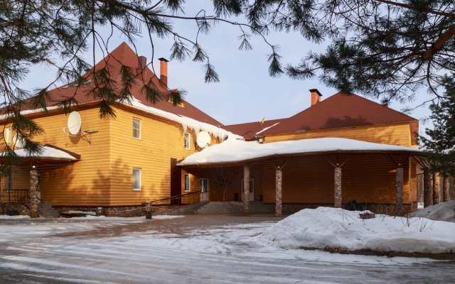 Chesnava Park-Hotel
