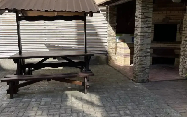 Yava Guest house