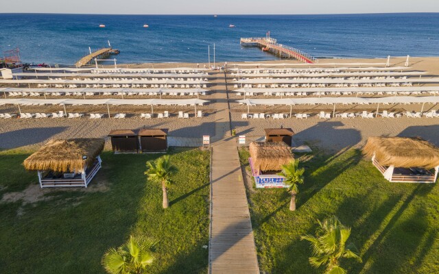 Asteria Family Resort Side Hotel