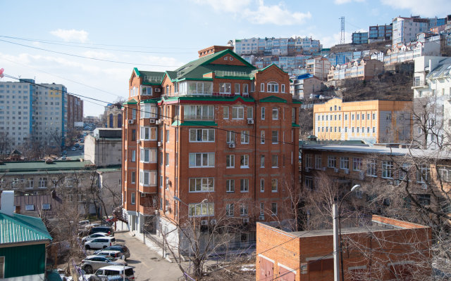 O.G.N.I. Makhalina, d.10 Apartments