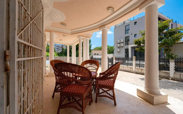 Saray Apartments