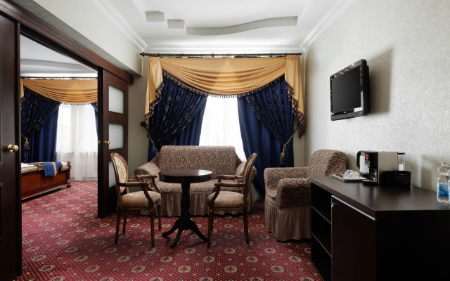 Moscow Holiday Hotel