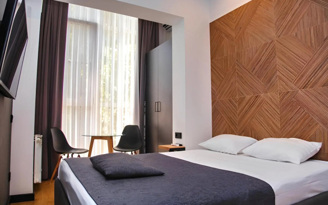 Dizaynerskie v Tsentre Sochi s Panoramnym Oknom Apartments