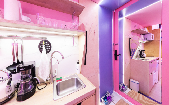 Studio v Rainbow Apartments