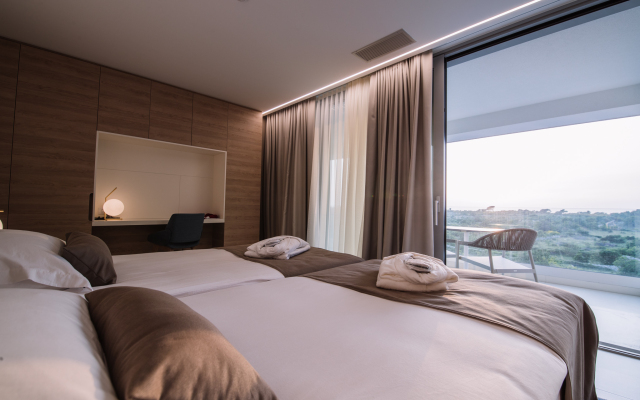 Joel Hotel