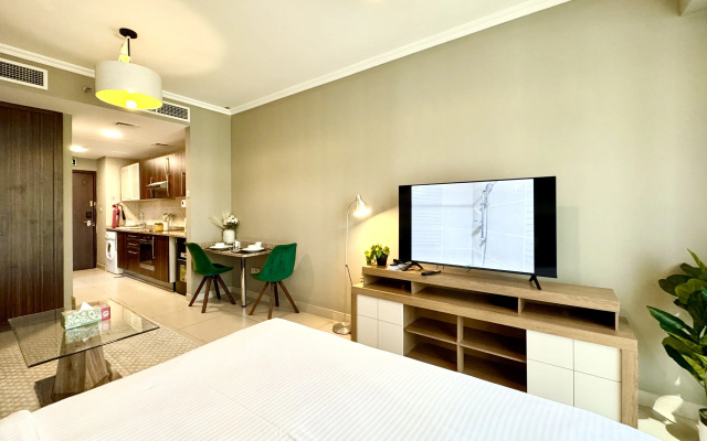 Апартаменты Cosmos Living Stylish Studio Near Dubai Marina