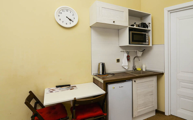 Апартаменты Толстой Сквер