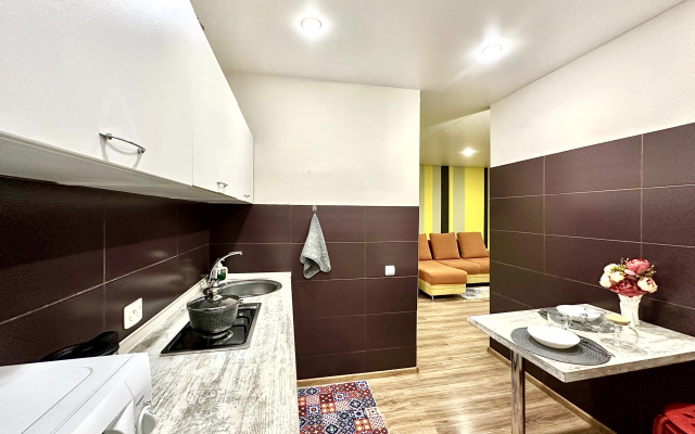 Квартира трехкомнатная рядом с ТЦ Тополь Cети апартаментов На время