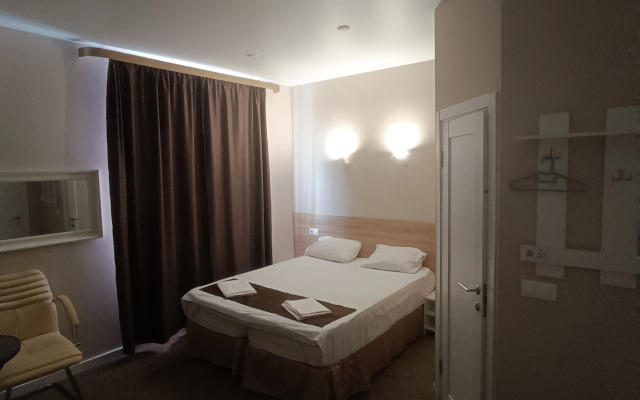 Sova V Sheremetyevo Guest House