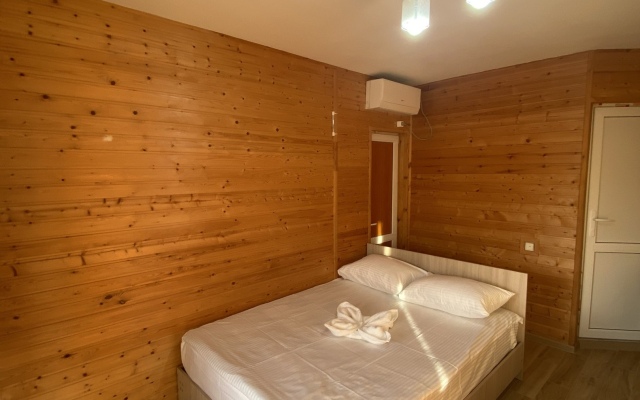 Artur Guest House